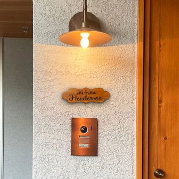 Ξύλινο Ταμπελάκι με Ονόματα για την Πόρτα Διαμερίσματος €8,99