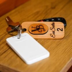 Ξύλινο Μπρελόκ για Ξενοδοχείο, Πανσιόν, Ενοικιαζόμενα Δωμάτια και Airnbn 5 Ξύλινο Μπρελόκ για Ξενοδοχείο €9,90