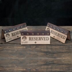 Ξύλινη Ταμπέλα Reserved &euro;13,99