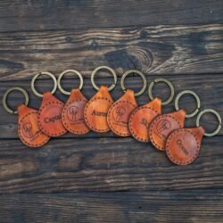 δερμάτινο μπρελόκ με χάραξη &euro;13,99