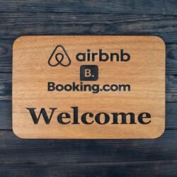Ξύλινη Πινακίδα Airbnb για τη Σήμανση Καταλύματος - Image 7