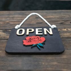 Ξύλινη Πινακίδα Open Closed Μαύρο για Ανθοπωλείο &euro;22,99