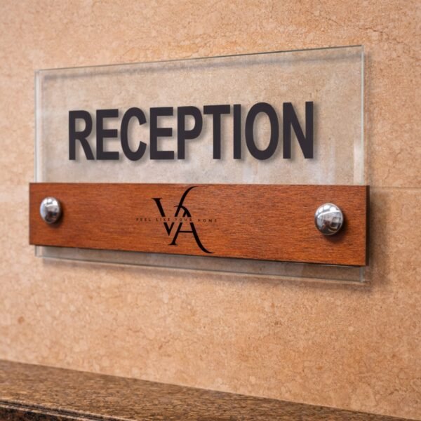 Πινακίδα Plexiglass και Ξύλο Με Λογότυπο 1 Πινακίδα Plexiglass και Ξύλο Με Λογότυπο €39,99