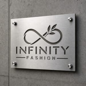 Αρχική 2 Ανοξείδωτη επιγραφή Infinity Fashion με κομμένο λογότυπο και επωνυμία, τοποθετημένη με τέσσερις ασημί αποστάτες σε γκρι τοίχο